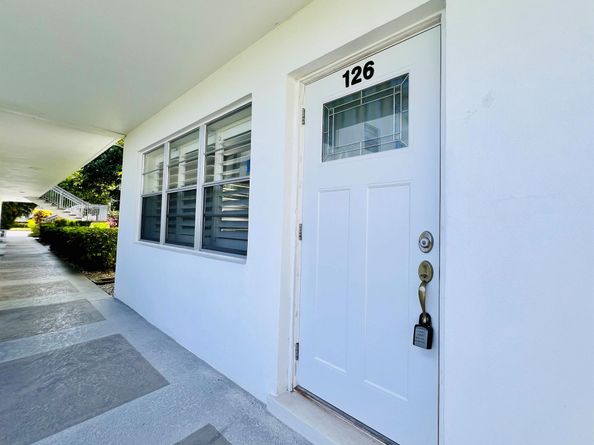 126 Sheffield F, West Palm Beach FL 33417