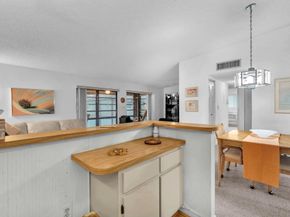 10419 E Clairmont Cir 205, Fort Lauderdale FL 33321