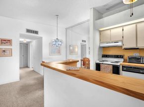 10419 E Clairmont Cir 205, Fort Lauderdale FL 33321