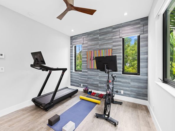 1415 NE 6TH St, Fort Lauderdale FL 33304