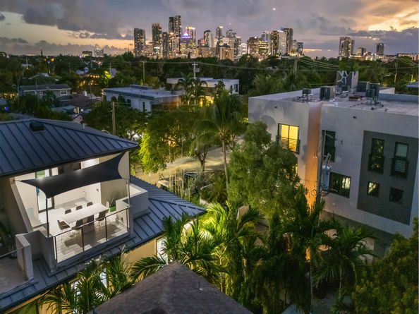 1415 NE 6TH St, Fort Lauderdale FL 33304