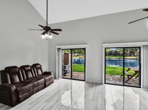 4182 S Pine Island Rd, Davie FL 33328