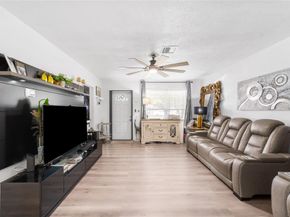 216-218 NE 9th Ave, Deerfield Beach FL 33441