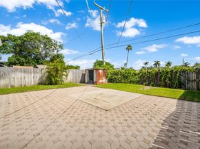 216-218 NE 9th Ave, Deerfield Beach FL 33441
