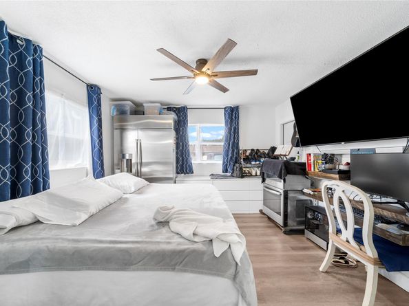 216-218 NE 9th Ave, Deerfield Beach FL 33441