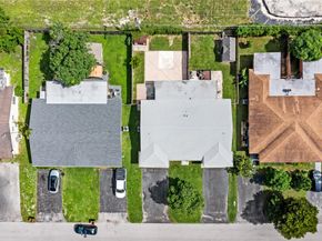 216-218 NE 9th Ave, Deerfield Beach FL 33441