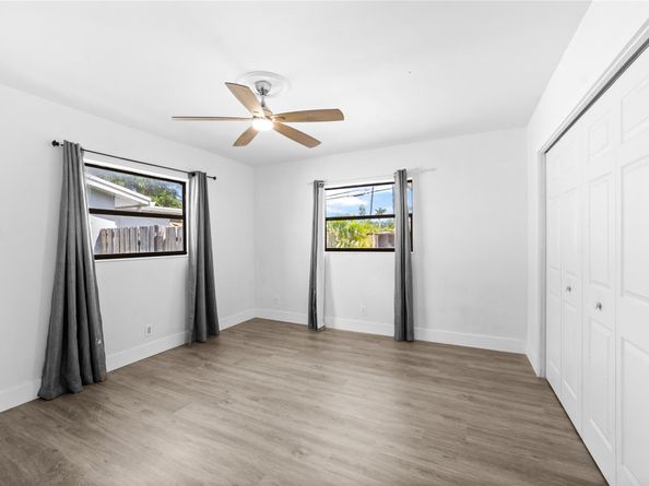 216-218 NE 9th Ave, Deerfield Beach FL 33441