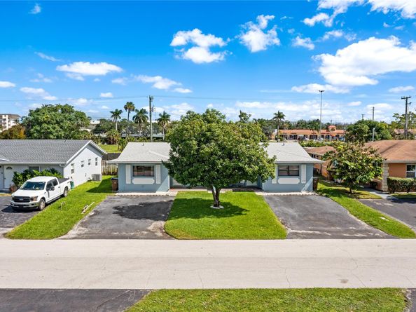 216-218 NE 9th Ave, Deerfield Beach FL 33441