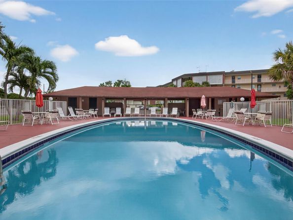 2901 NW 47th Ter 245A, Lauderdale Lakes FL 33313
