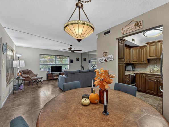 2901 NW 47th Ter 245A, Lauderdale Lakes FL 33313