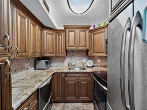 2901 NW 47th Ter 245A, Lauderdale Lakes FL 33313