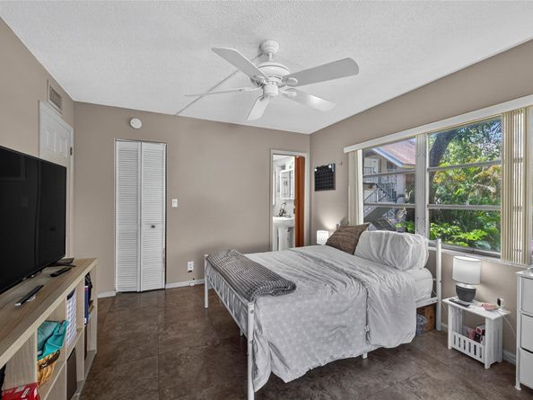 2901 NW 47th Ter 245A, Lauderdale Lakes FL 33313