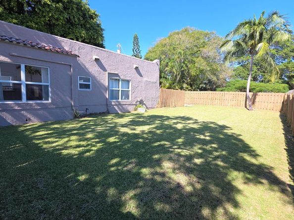 511 Upland Road, West Palm Beach FL 33401