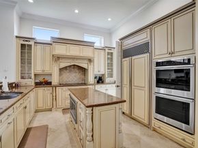 6454 NW 93rd Dr, Parkland FL 33067
