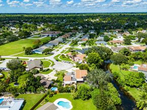 12518 Teakwood Court, Wellington FL 33414