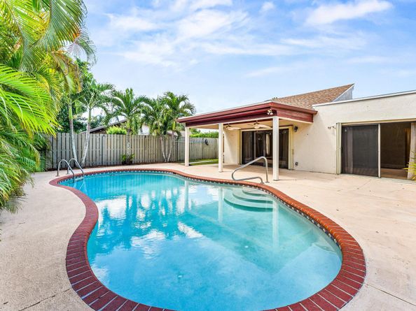 12518 Teakwood Court, Wellington FL 33414