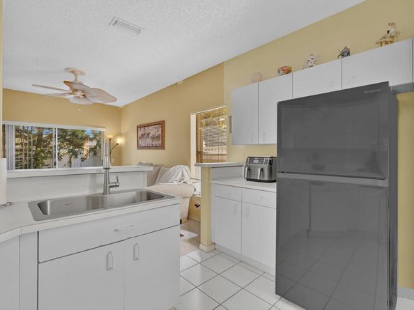 6264 NW 38th Drive, Coral Springs FL 33067