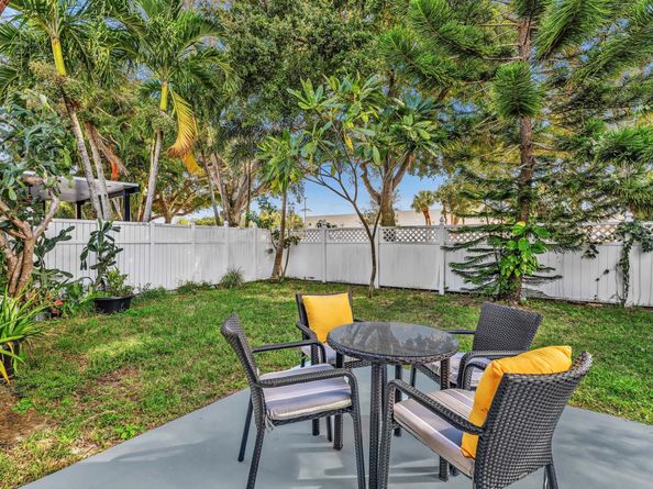 6264 NW 38th Drive, Coral Springs FL 33067