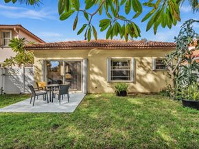6264 NW 38th Drive, Coral Springs FL 33067