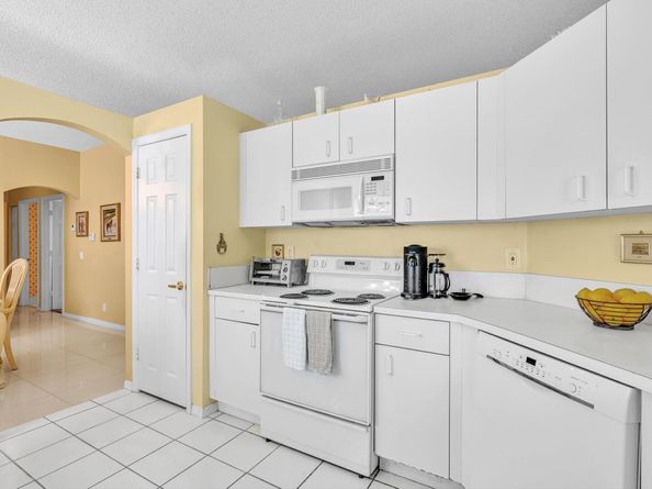 6264 NW 38th Drive, Coral Springs FL 33067