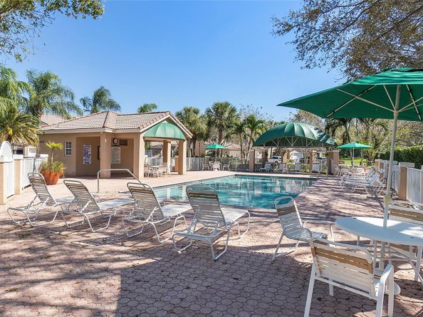 7342 NW 62nd Ter, Parkland FL 33067