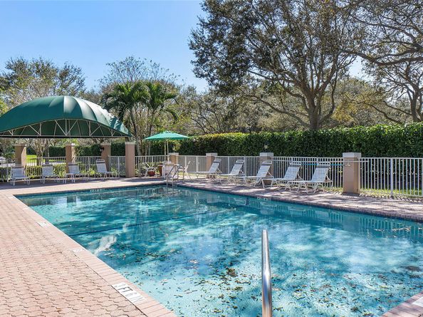 7342 NW 62nd Ter, Parkland FL 33067