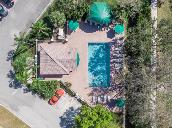 7342 NW 62nd Ter, Parkland FL 33067