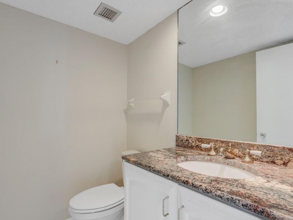 132 Lakeshore Drive 1117, North Palm Beach FL 33408