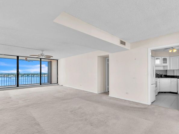 132 Lakeshore Drive 1117, North Palm Beach FL 33408