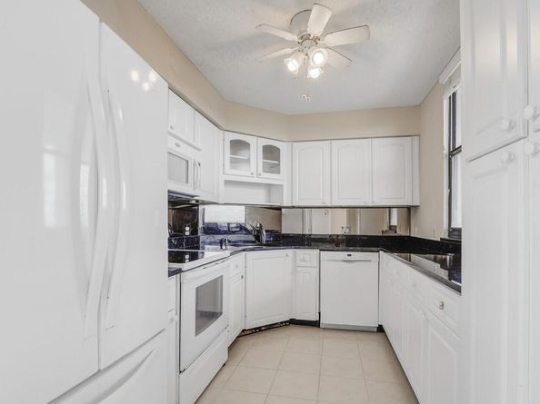 132 Lakeshore Drive 1117, North Palm Beach FL 33408
