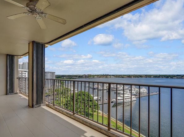 132 Lakeshore Drive 1117, North Palm Beach FL 33408