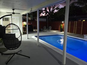 9511 NW 21st Mnr, Sunrise FL 33322