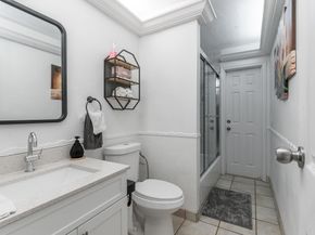 9511 NW 21st Mnr, Sunrise FL 33322