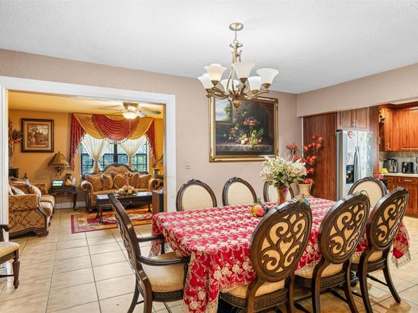 45 NE 212th St, Miami FL 33179