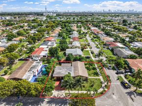 45 NE 212th St, Miami FL 33179
