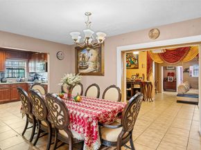 45 NE 212th St, Miami FL 33179