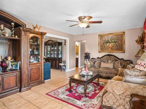 45 NE 212th St, Miami FL 33179