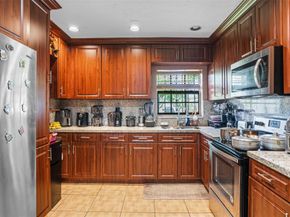 45 NE 212th St, Miami FL 33179