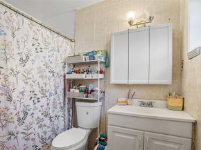 45 NE 212th St, Miami FL 33179