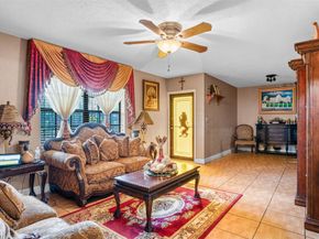 45 NE 212th St, Miami FL 33179