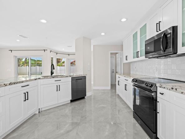 23162 L'Ermitage Circle, Boca Raton FL 33433