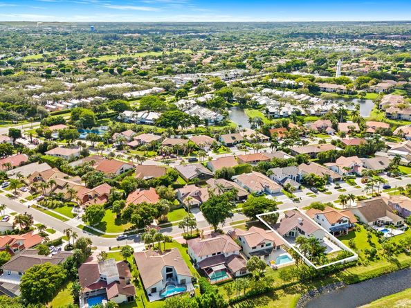 23162 L'Ermitage Circle, Boca Raton FL 33433