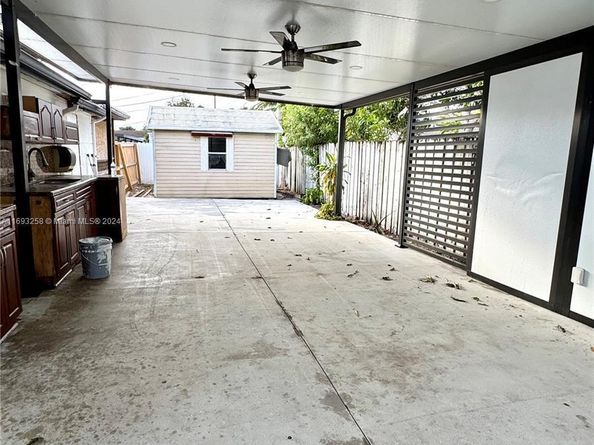 6841 Atlanta Street, Hollywood FL 33024