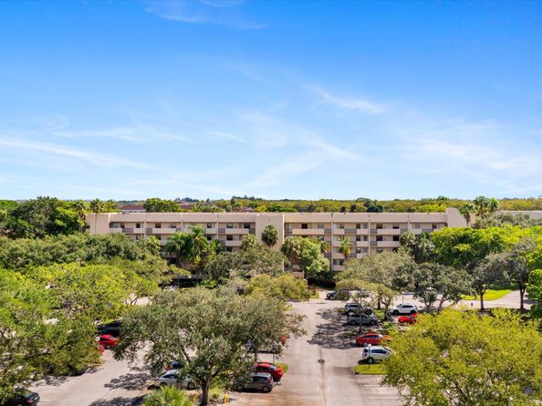 3050 NW 42nd Avenue C309, Coconut Creek FL 33066