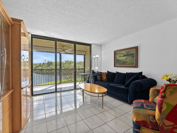 3050 NW 42nd Avenue C309, Coconut Creek FL 33066