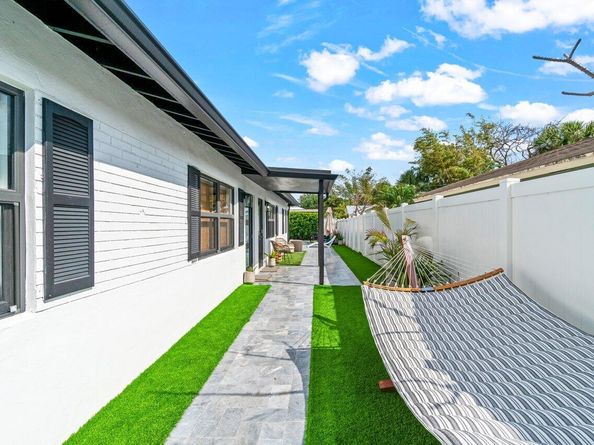 217 NE 11th Street 217219, Delray Beach FL 33444