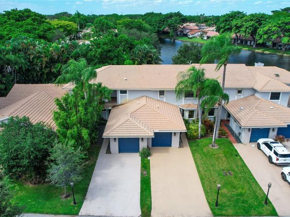 619 Deer Creek North Shore Dr 619, Deerfield Beach FL 33442