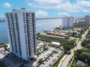 5600 N Flagler Drive 907, West Palm Beach FL 33407