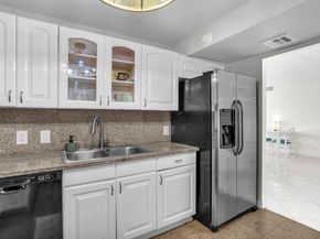 5600 N Flagler Drive 907, West Palm Beach FL 33407