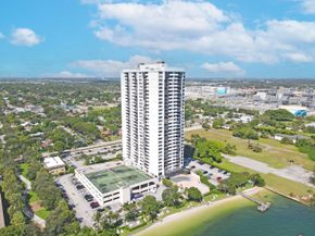 5600 N Flagler Drive 907, West Palm Beach FL 33407